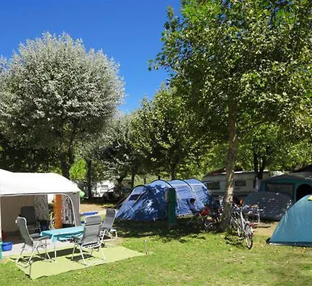 Village Isolino Кемпинг 3*